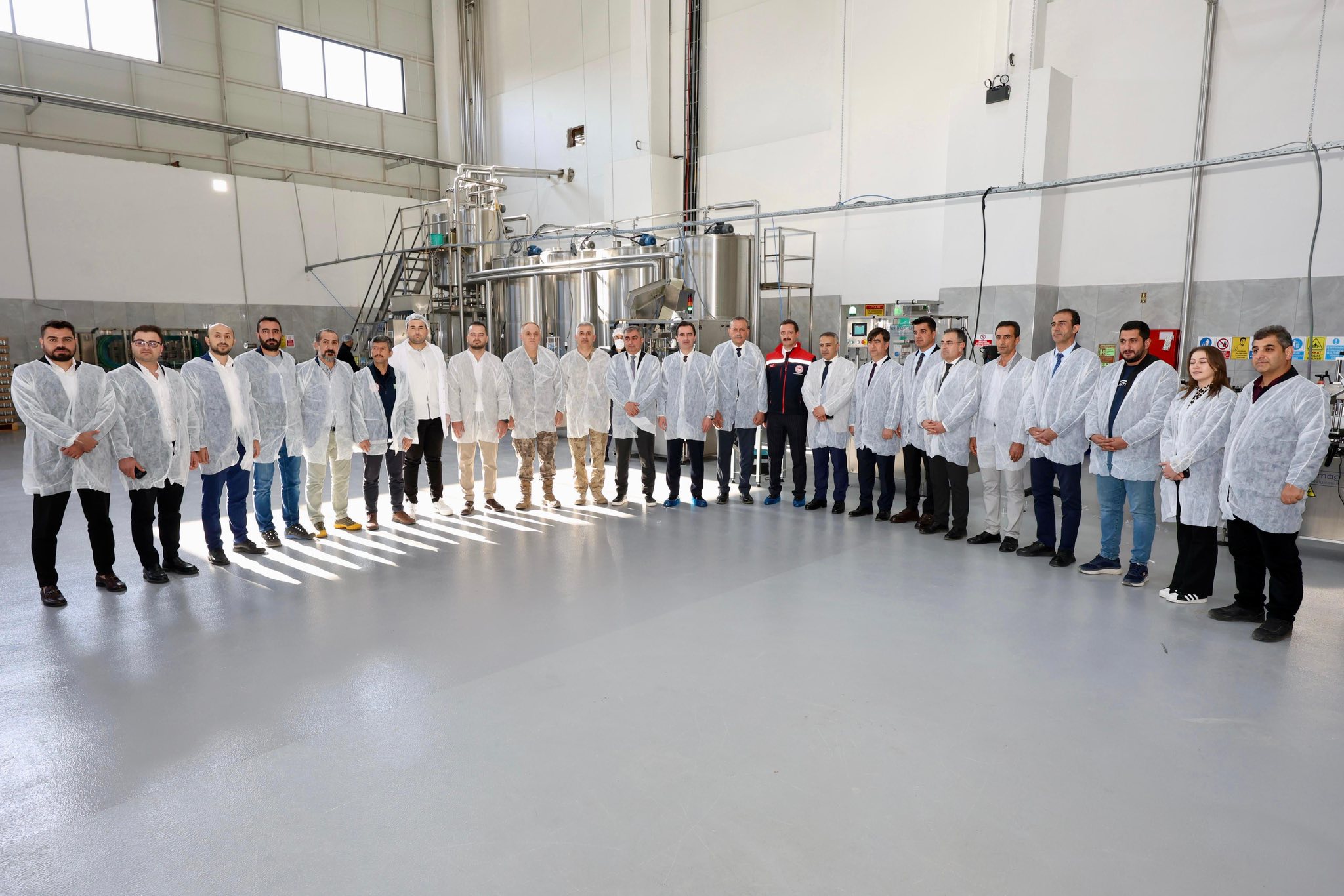 575126782 1236490875175011 3505704322886458073 N