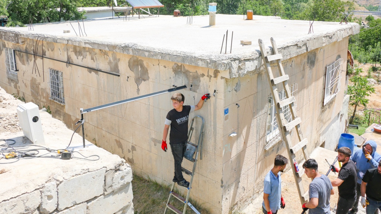 586305353 1243722327788140 9198307047023233395 N