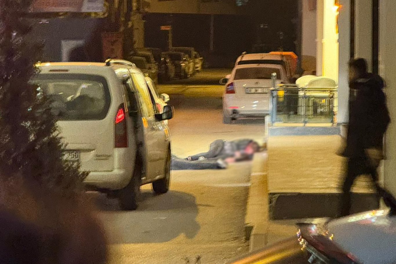 A4733F10 0F3E 4Faa 8585 Fa2Fe451D2A8