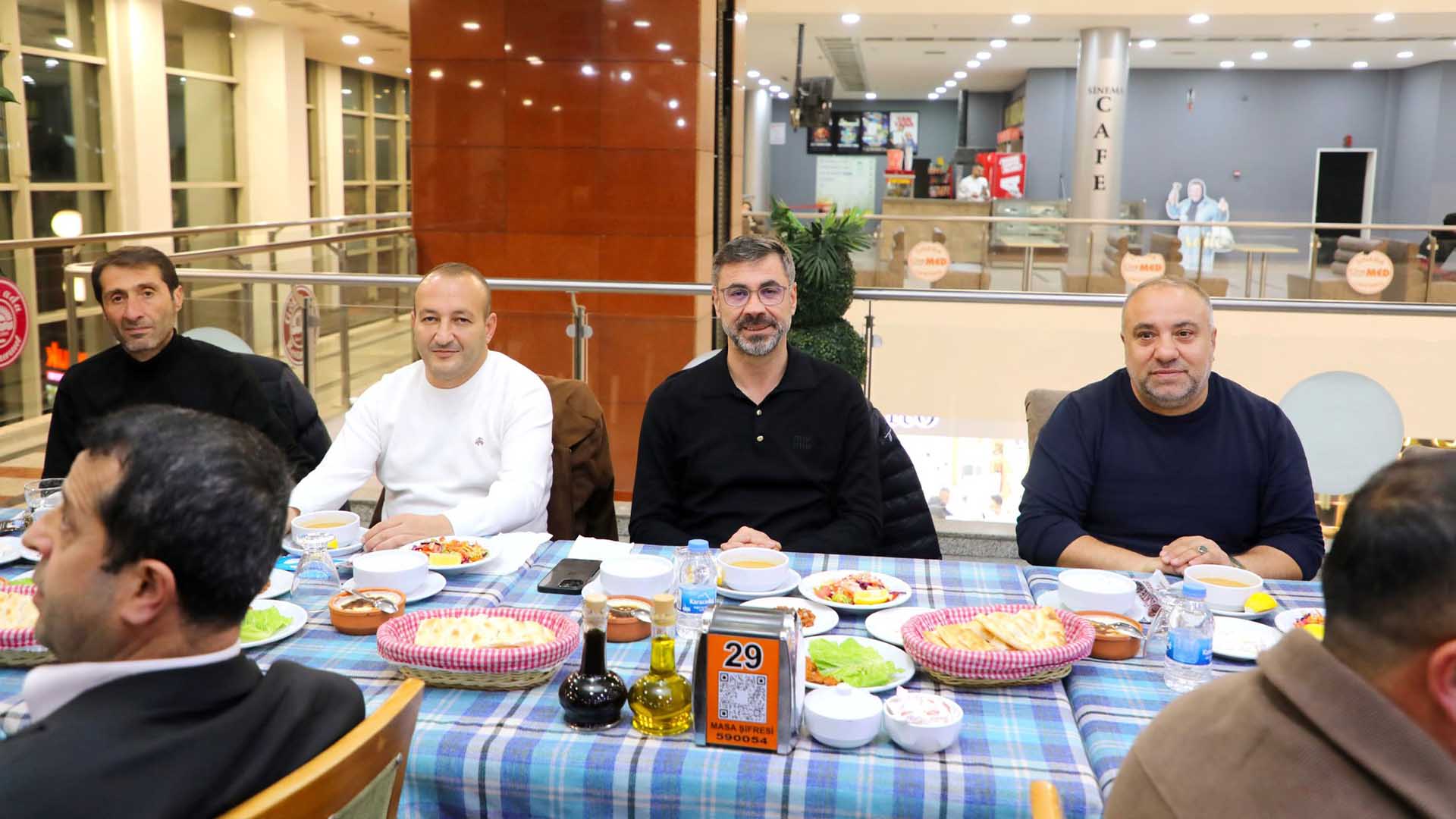 Başkan Tanğlay, Bitlis Spor Ile Yemekte Bir Araya Geldi 2