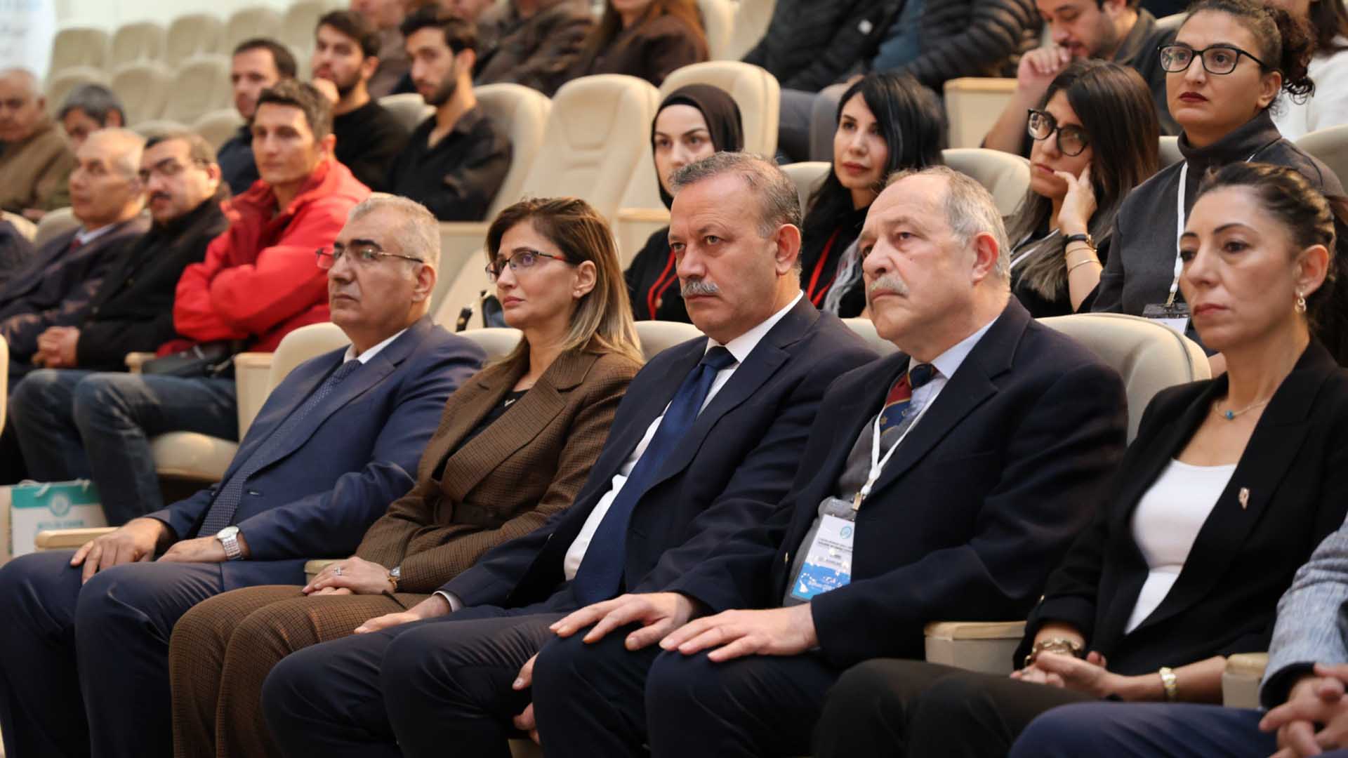 Bitlis Eren Üniversitesi’nde I. Uluslararası Akıllı Sistemler, Tasarım Ve Enerji Konferansı Başladı 10