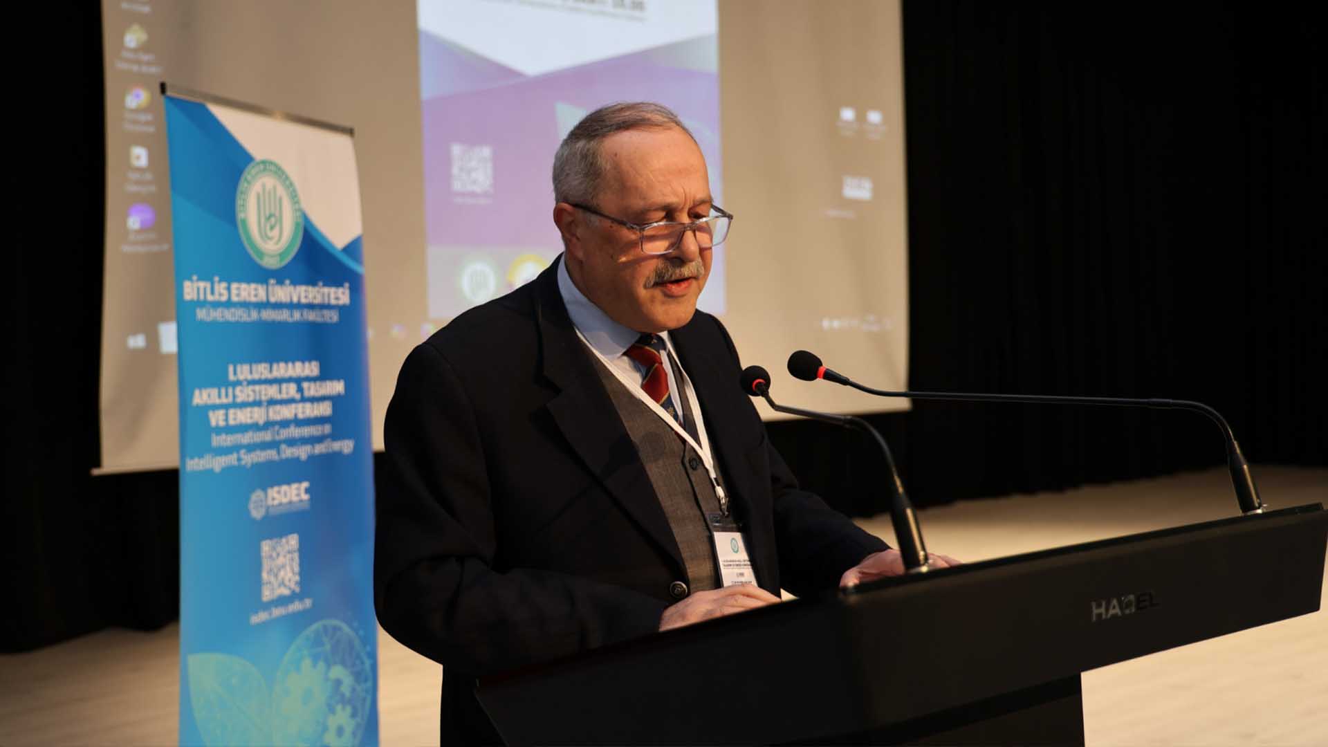 Bitlis Eren Üniversitesi’nde I. Uluslararası Akıllı Sistemler, Tasarım Ve Enerji Konferansı Başladı 8