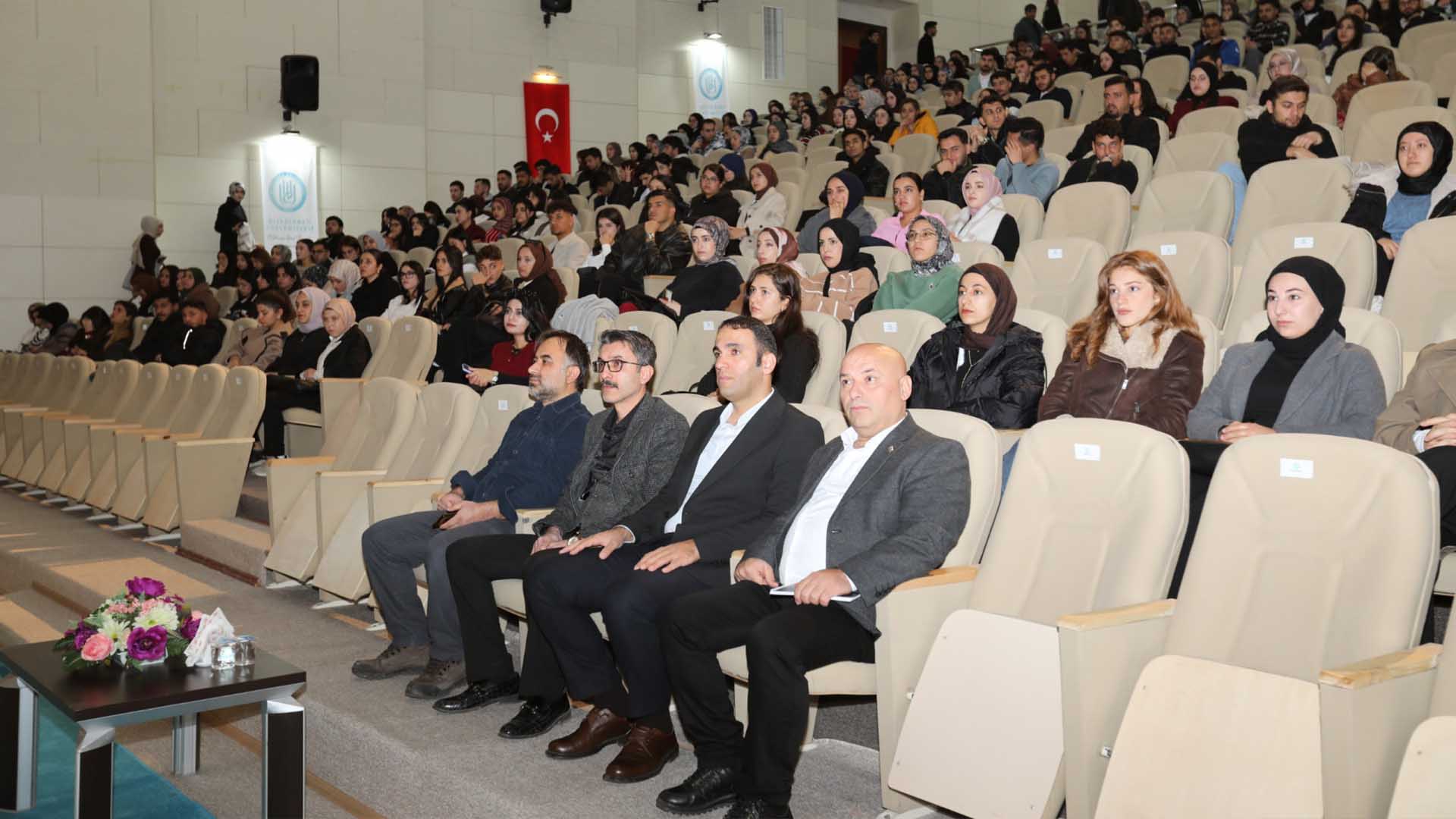 Bitlis Eren Üniversitesi’nde İşkur Gençlik Programı İçin Bilgilendirme Toplantısı 2