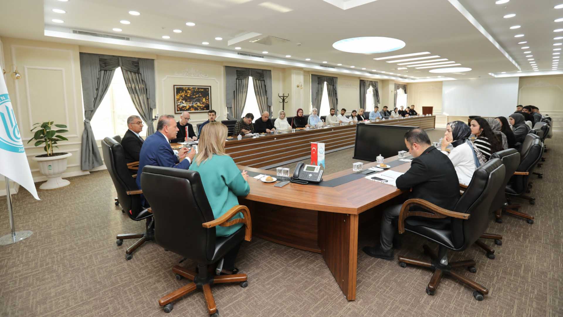 Bitlis Eren Üniversitesi’nde Öğrenci Senatosu Toplantısı Yapıldı 3