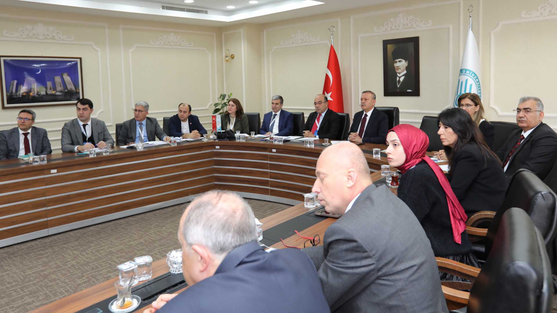 Bitlis Eren Üniversitesi’nde Yökak Kurumsal Akreditasyon Değerlendirmesi Başladı