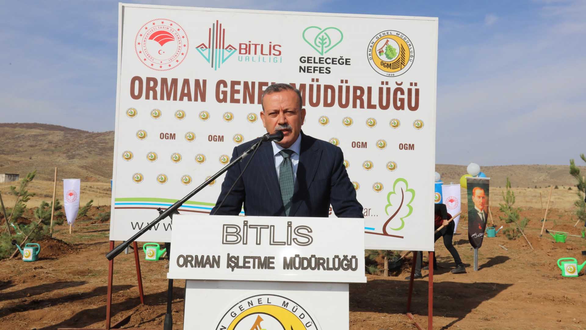 Bitlis Eren Üniversitesi’nden Geleceğe Nefes, Fidanlar Toprakla Buluştu