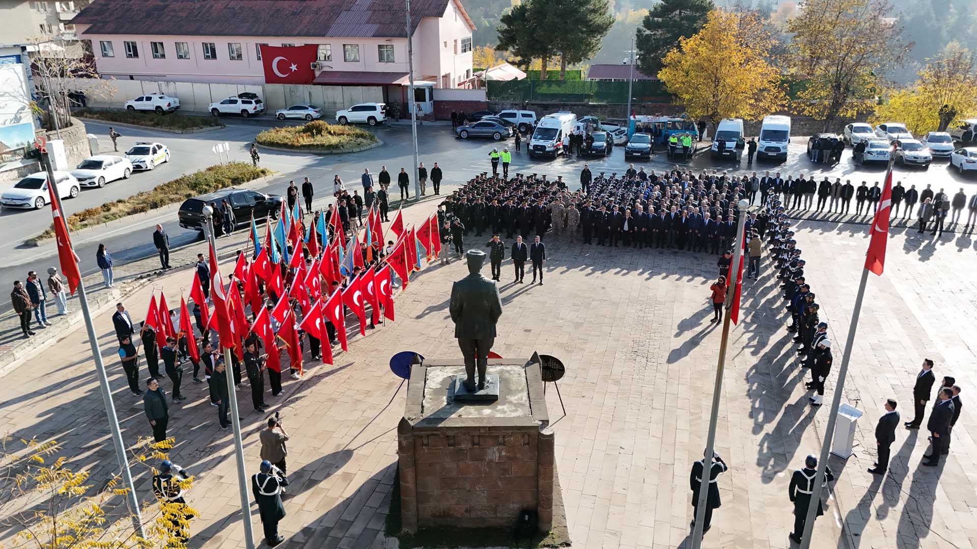 Bitlis’te 10 Kasım Atatürk'ü Anma Programı Düzenlendi 2