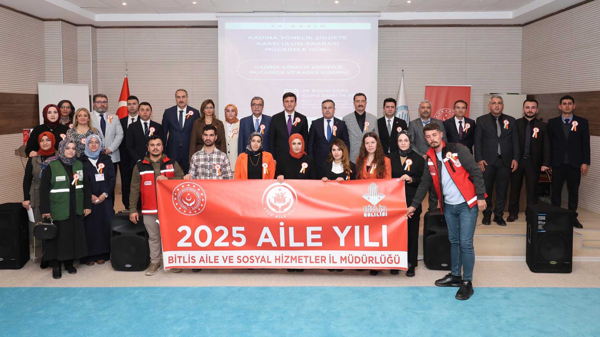 Bitlis’te 25 Kasım Kadına Yönelik Şiddetle Mücadele Programı Düzenlendi