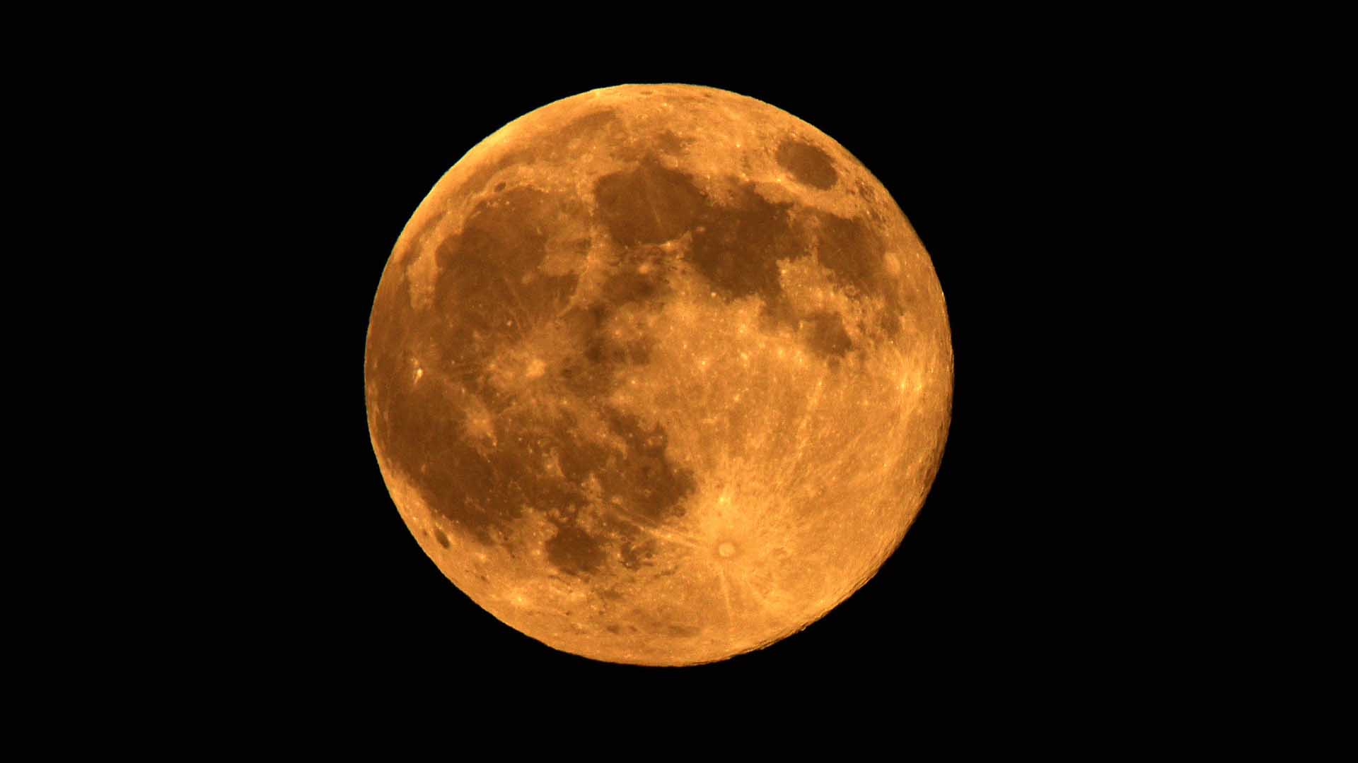 Bitlis'te “Kunduz Süper Ay” Görsel Şölen Oluşturdu 1