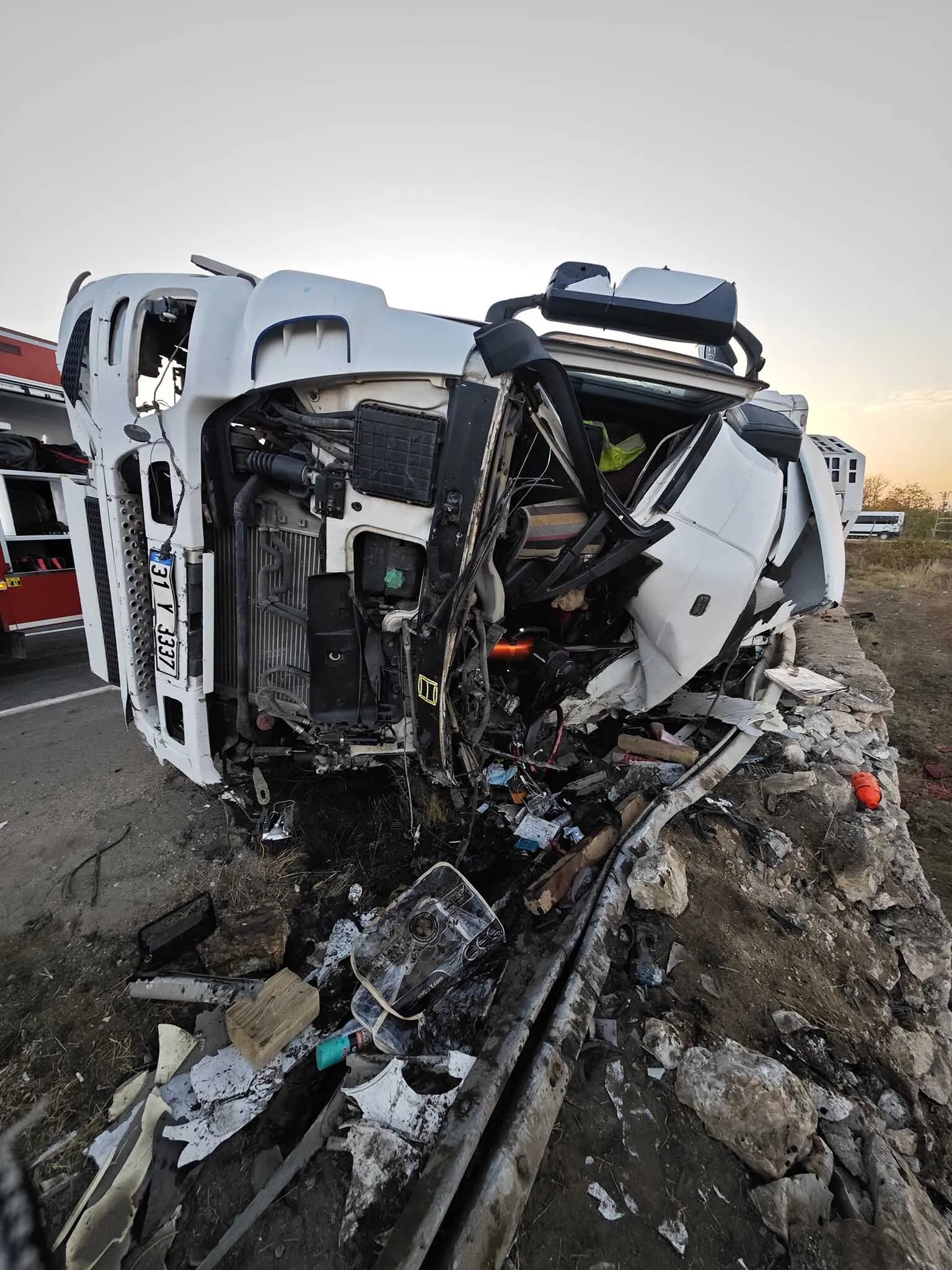 Kazaya Yardima Giden Genclere Arac Carpti 1 Olu 2 Yarali 1