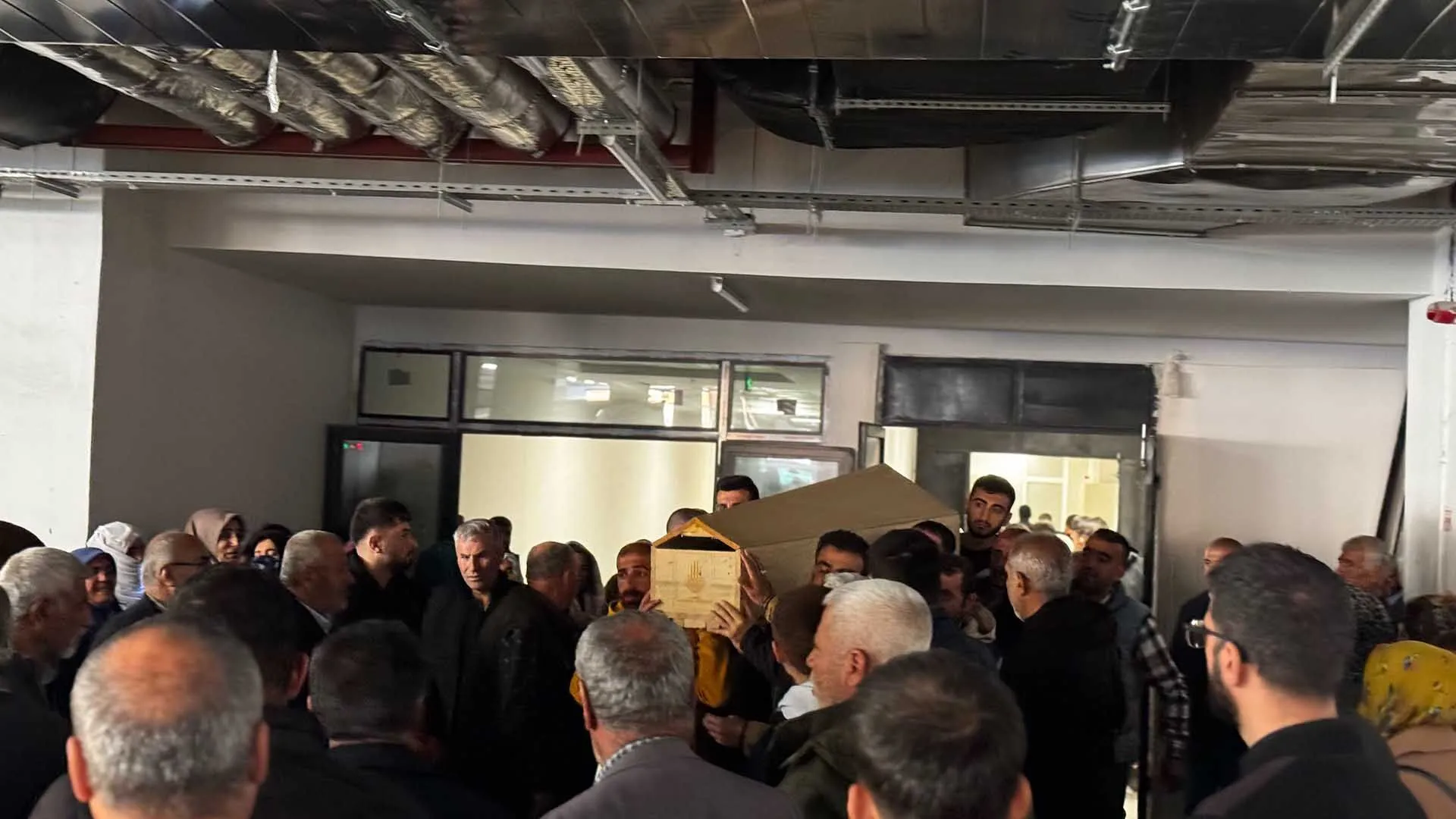 Mardinde Bir Ciftle 5 Yasindaki Cocuklari Evde Olu Bulundu 3