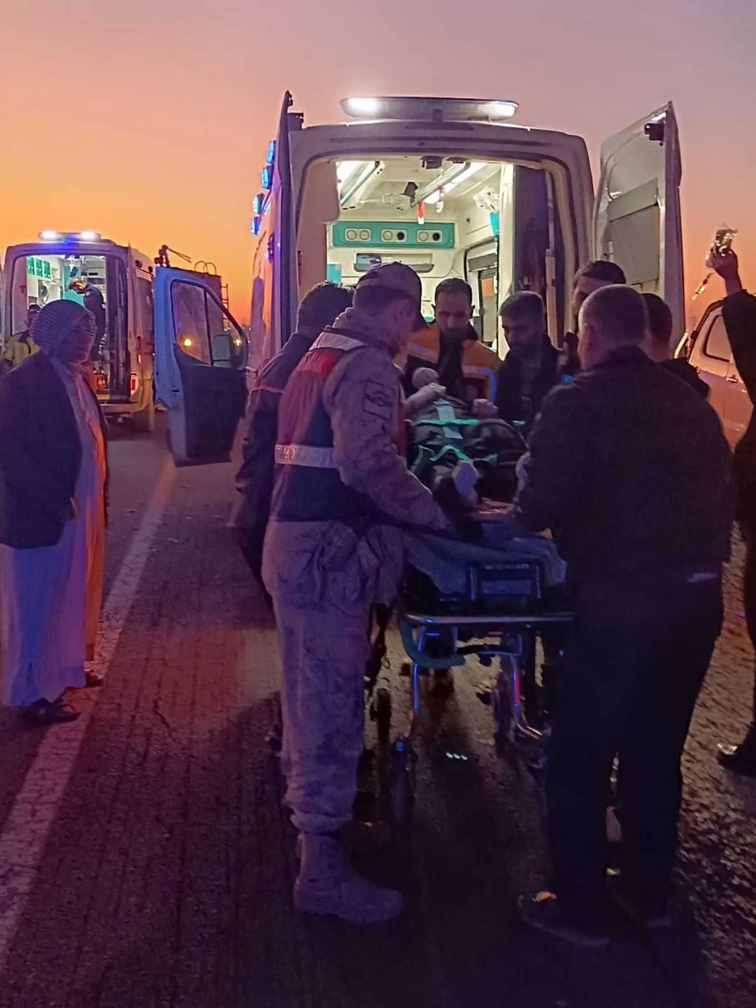 Mardinde Otomobil Ile Motosiklet Carpisti 4 Yarali 3