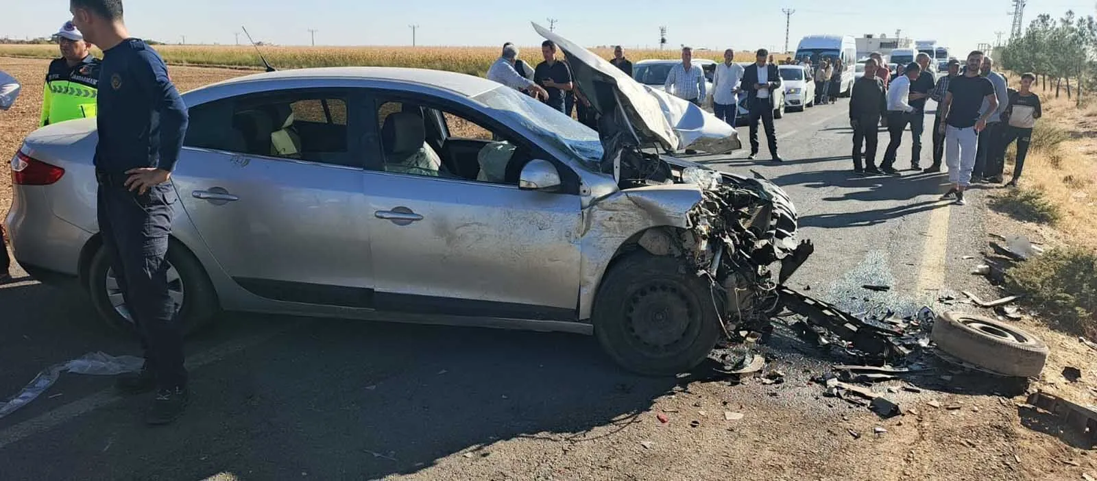 Mardinde Otomobiller Carpisti 1I Agir 6 Yarali 2