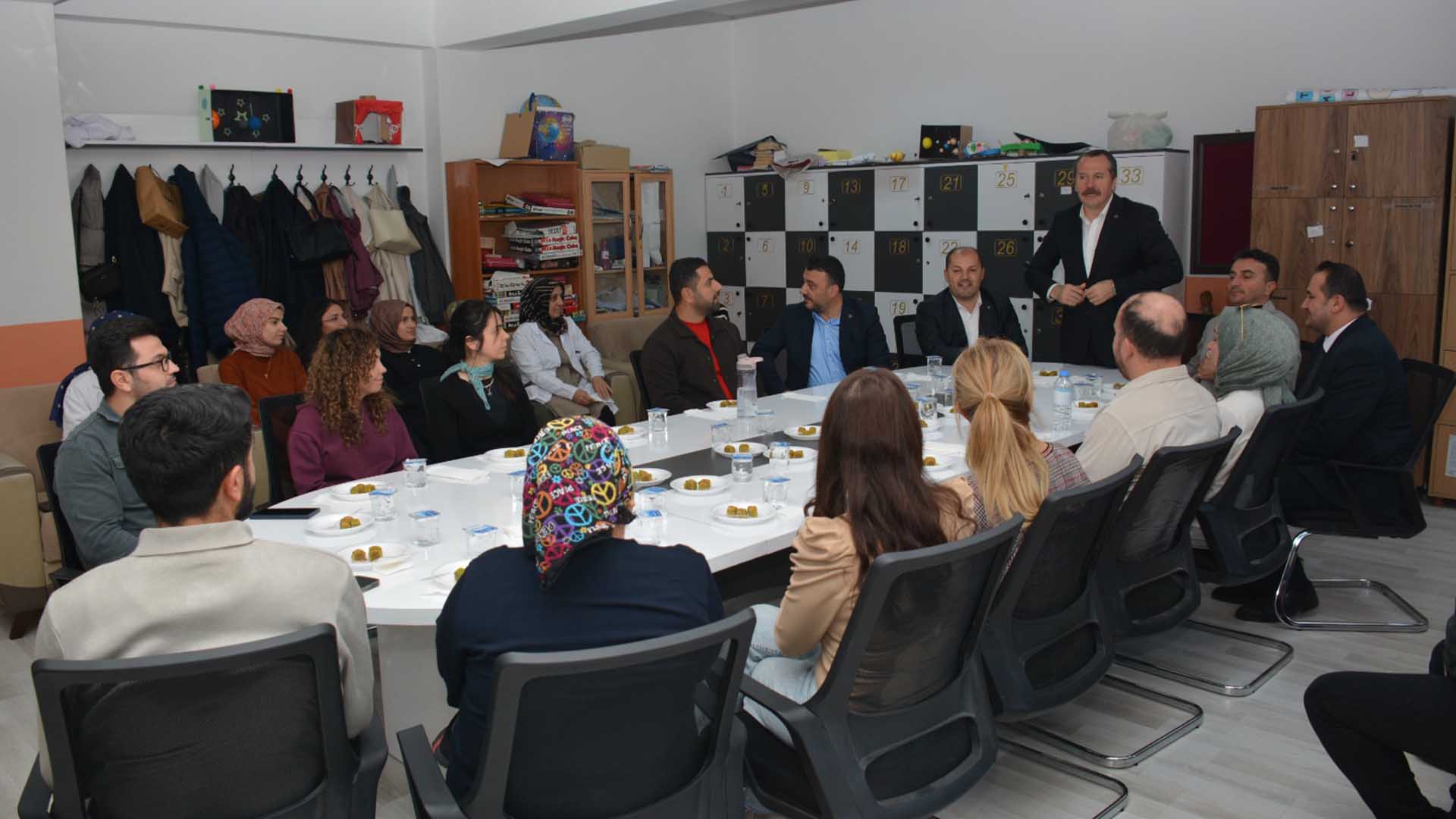 Memur Sen Genel Başkanı Ali Yalçın Bitlis’te Temaslarda Bulundu 9