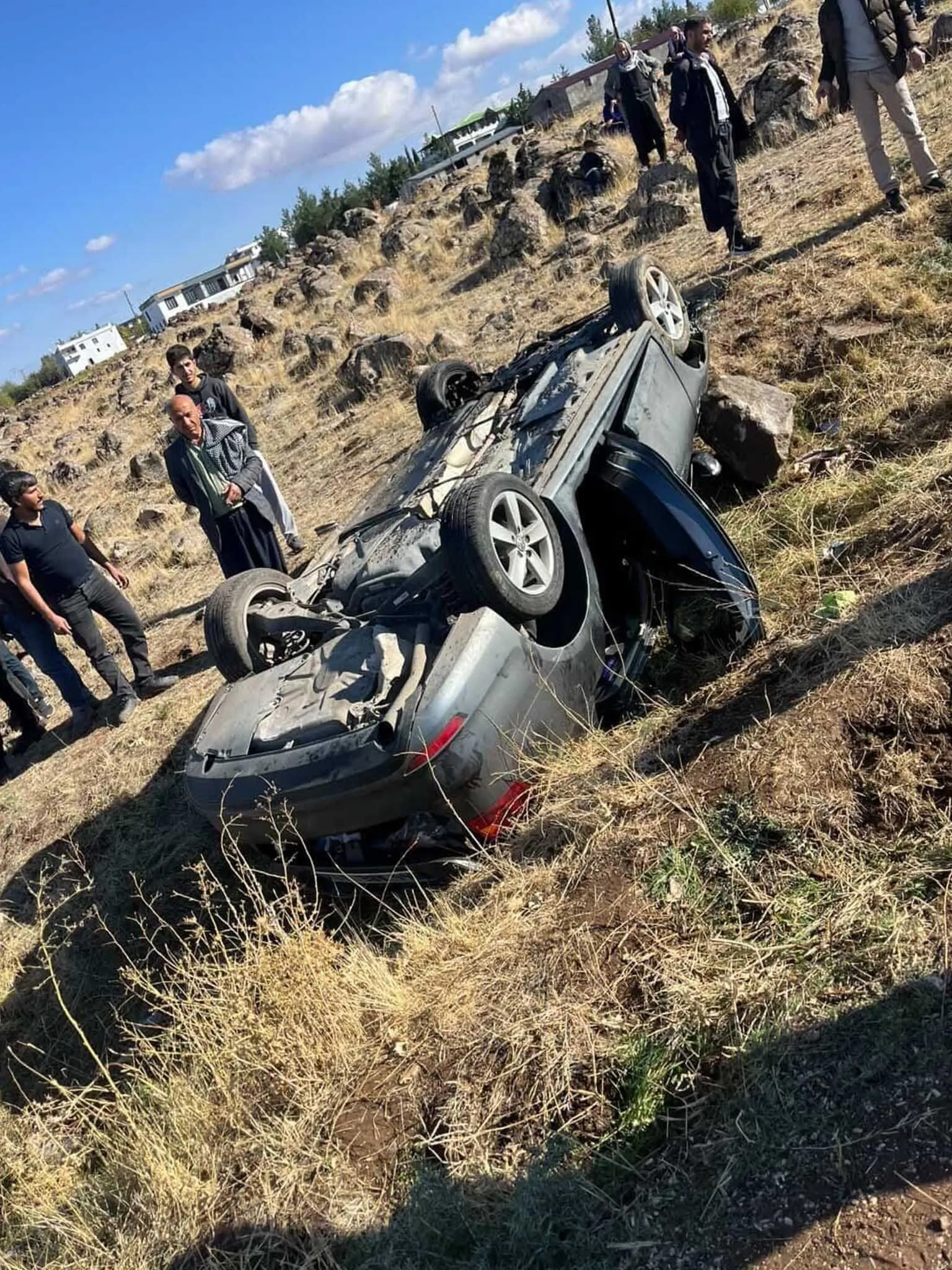 Otomobil Takla Atti Ayni Aileden 4 Kisi Agir Yaralandi 3