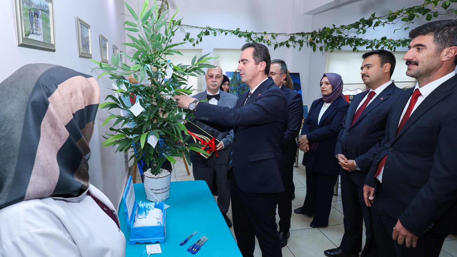 Ahlat’ta 3 Aralık Dünya Engelliler Günü Anlamlı Etkinlikle Kutlandı 3