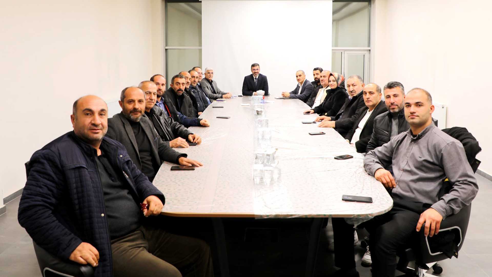 Başkan Tanğlay Muhtarlarla Kış Hazırlıklarını Değerlendirdi