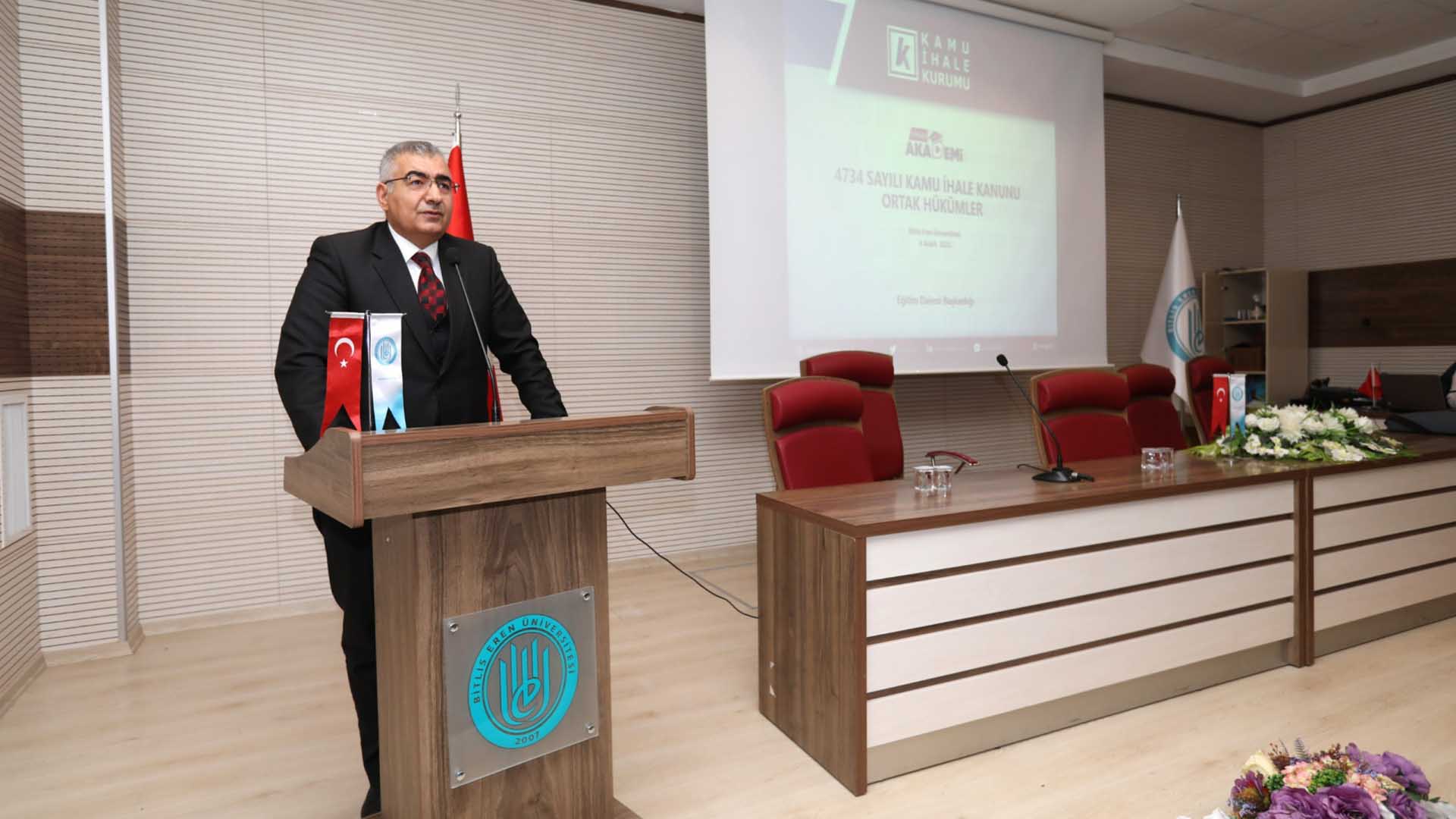 Bitlis Eren Üniversitesi'nde Kamu İhale Mevzuatı Eğitimi, İdari Personel İçin İki Günlük Program Düzenlendi 1