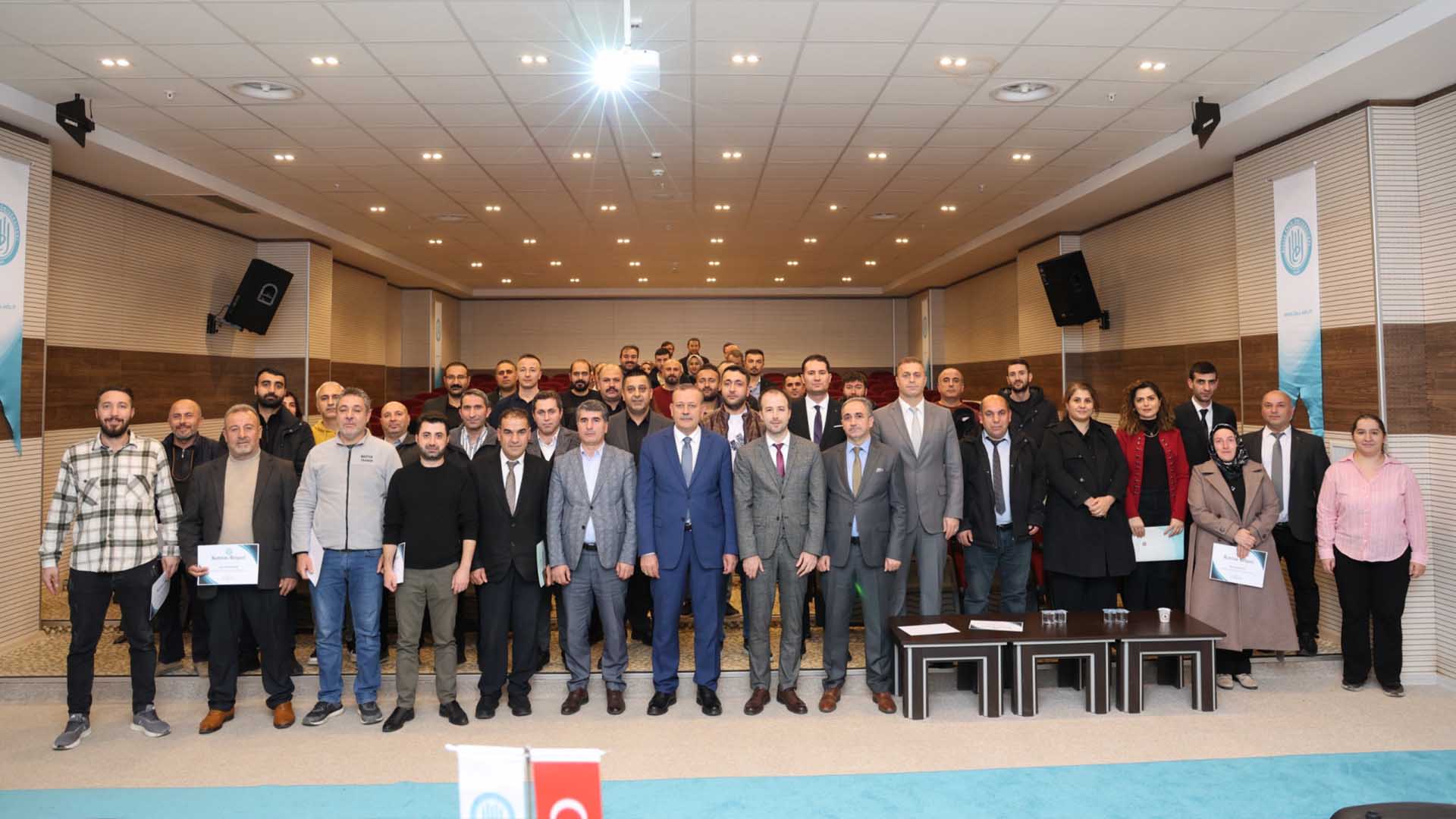 Bitlis Eren Üniversitesi'nde Kamu İhale Mevzuatı Eğitimi, İdari Personel İçin İki Günlük Program Düzenlendi