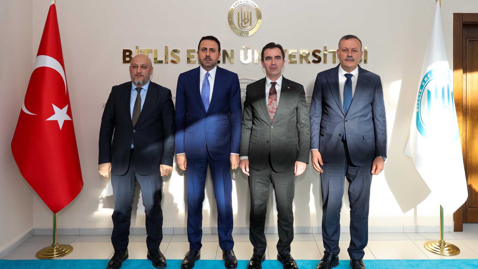 Bitlis Protokolünden Bitlis Eren Üniversitesi Rektörü Elmastaş’a Ziyaret