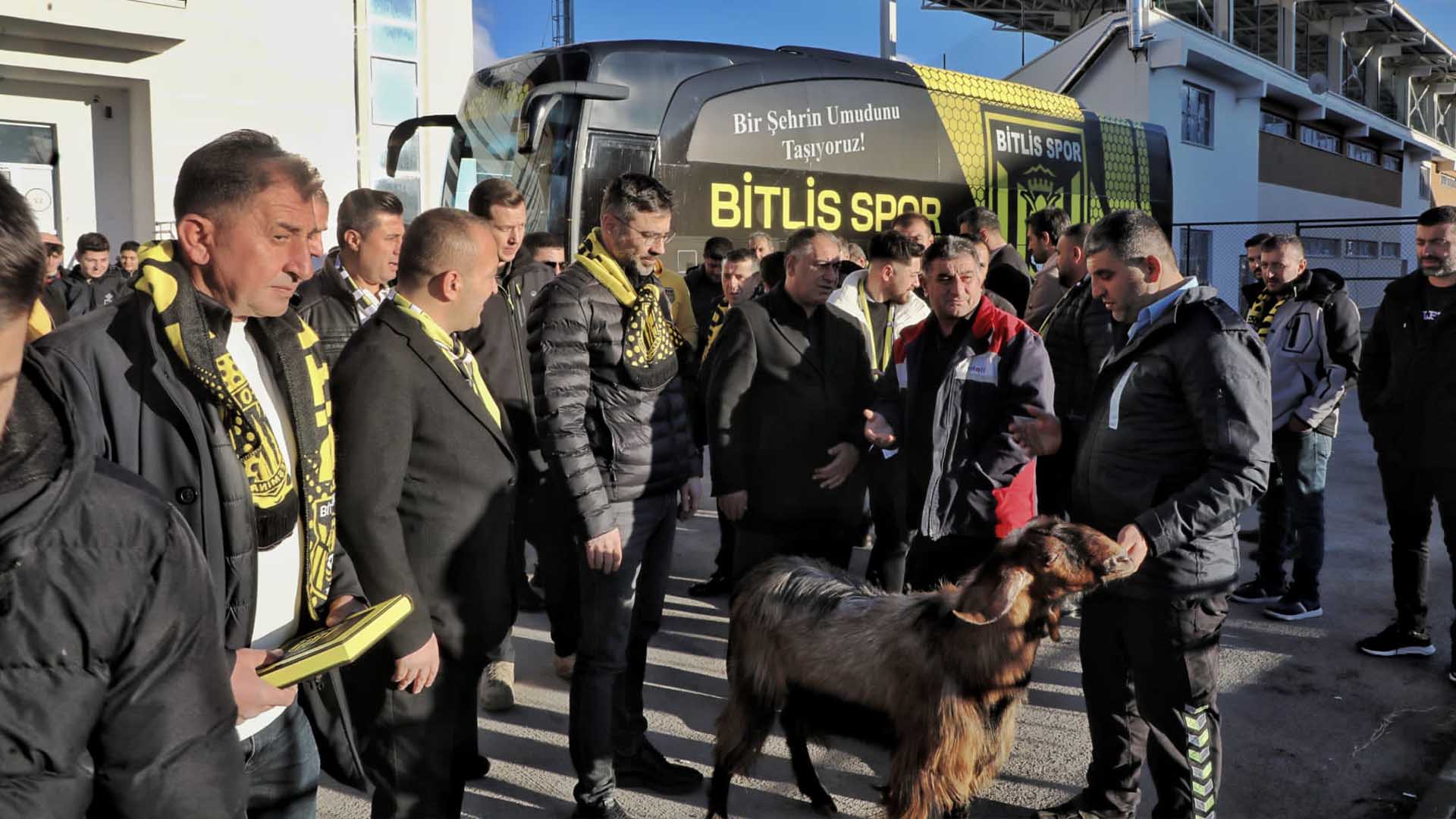 Bitlis Spor’a Büyük Destek, Takıma Yeni Otobüs Tahsis Edildi 1