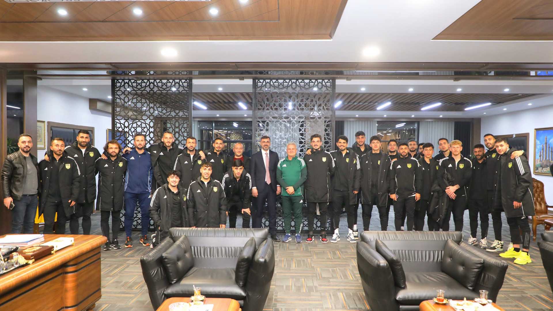 Bitlis Spor’dan Başkan Tanğlay'a Ziyaret 1