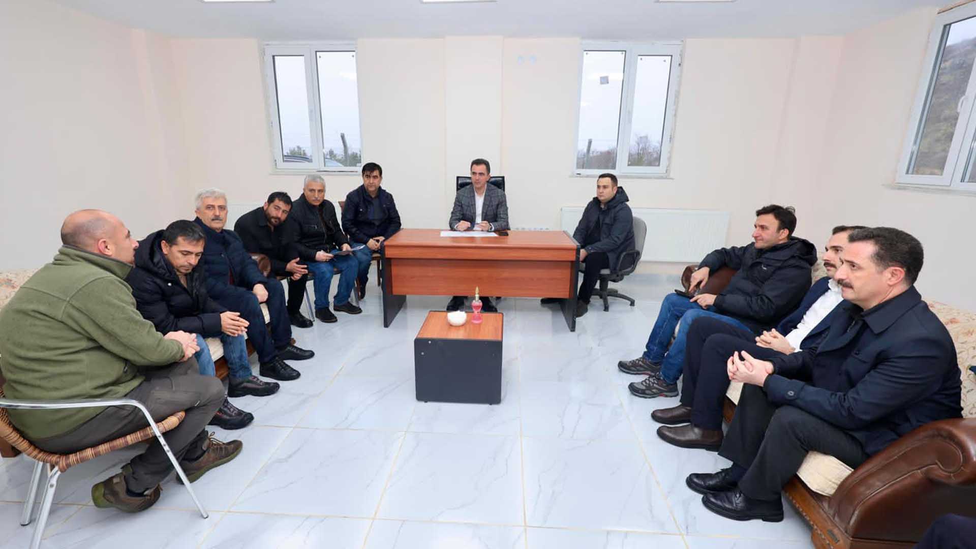 Bitlis Valisi Karakaya Sokak Hayvanları Bakımevini İnceledi 2