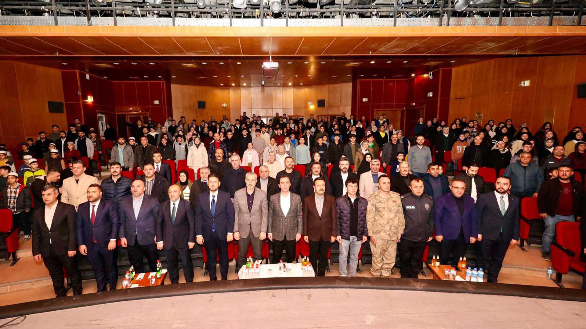 Bitlis’te Kubbet’ül İslam Ahlat Buluşmaları Kapsamında Uzay Ve Teknoloji Programı Düzenlendi 5