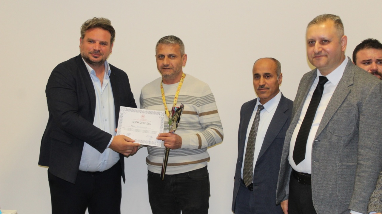 D87F5E78 D705 417B 9625 8D6Ad277A1E9