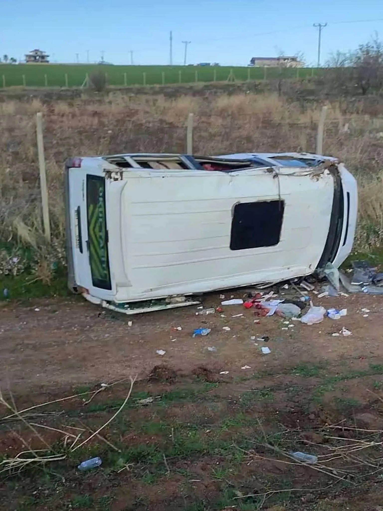 Diyarbakirda Otomobil Ile Minibus Carpisti 7 Yarali 1