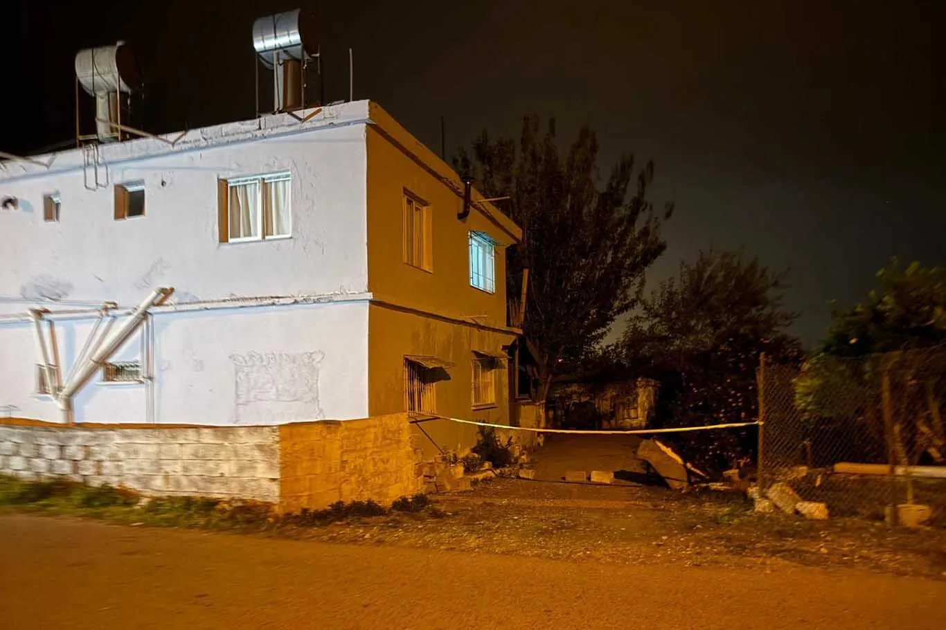 Esini Baltayla Oldurup Evin Banyosuna Gomdu 2