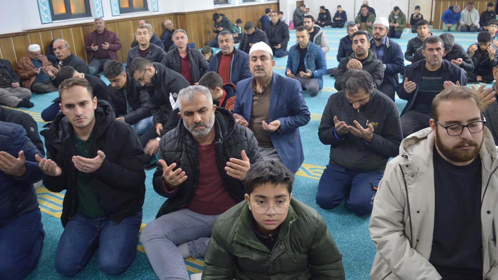 Regaib Kandili’nde Filistin Ve Mazlum Coğrafyalar Için Dualar Yükseldi 2