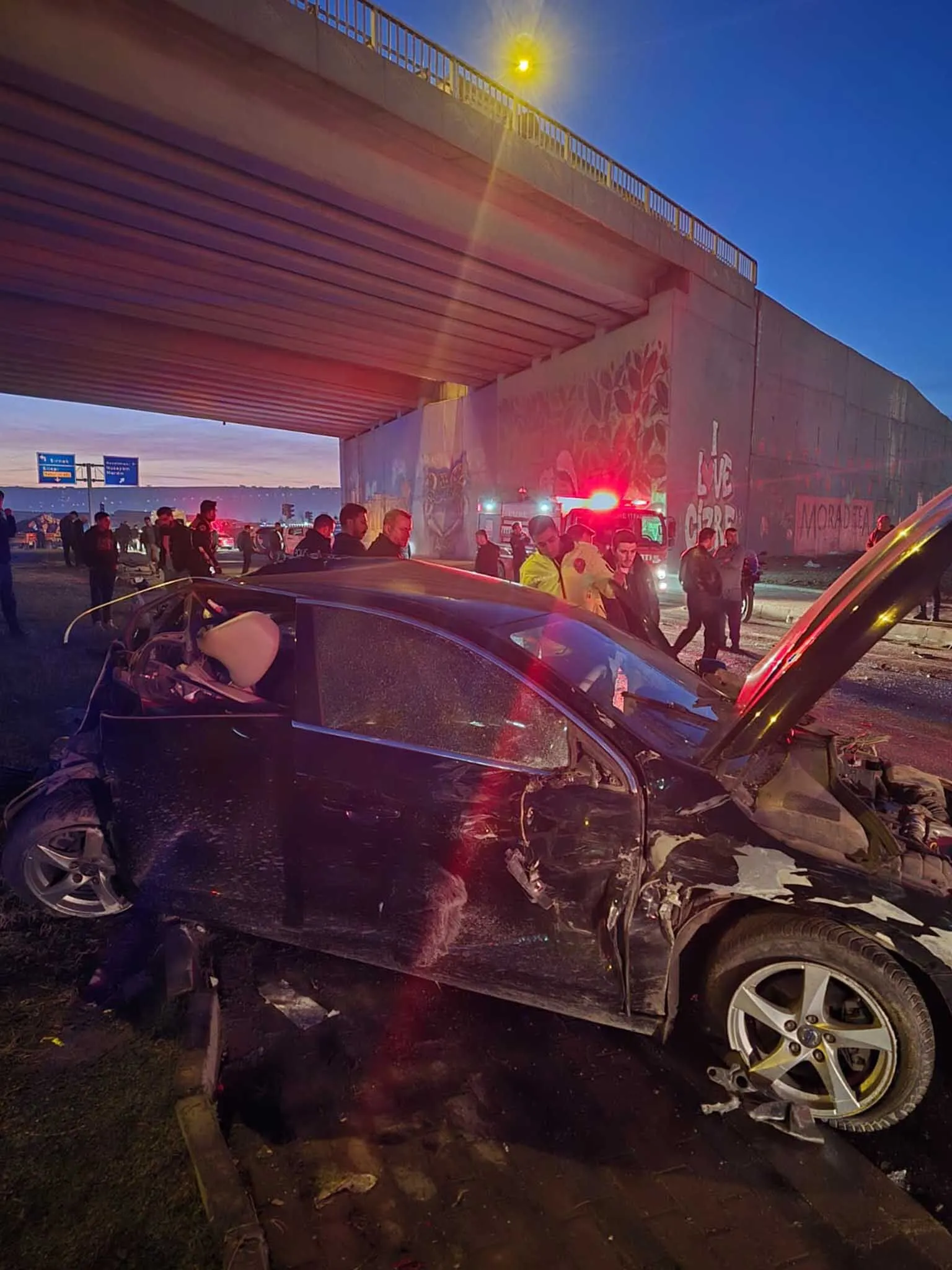 Surucusunun Kontrolunu Yitirdigi Vinc 6 Araca Carpti 7 Yarali 4