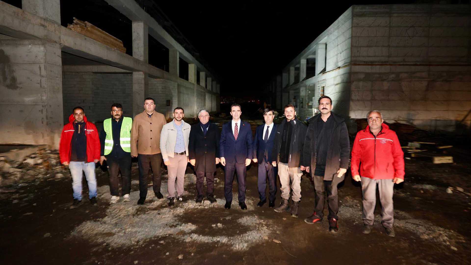 Vali Karakaya, Bitlis Eren Üniversitesi Meslek Yüksekokulu İnşaatında İncelemelerde Bulundu 2