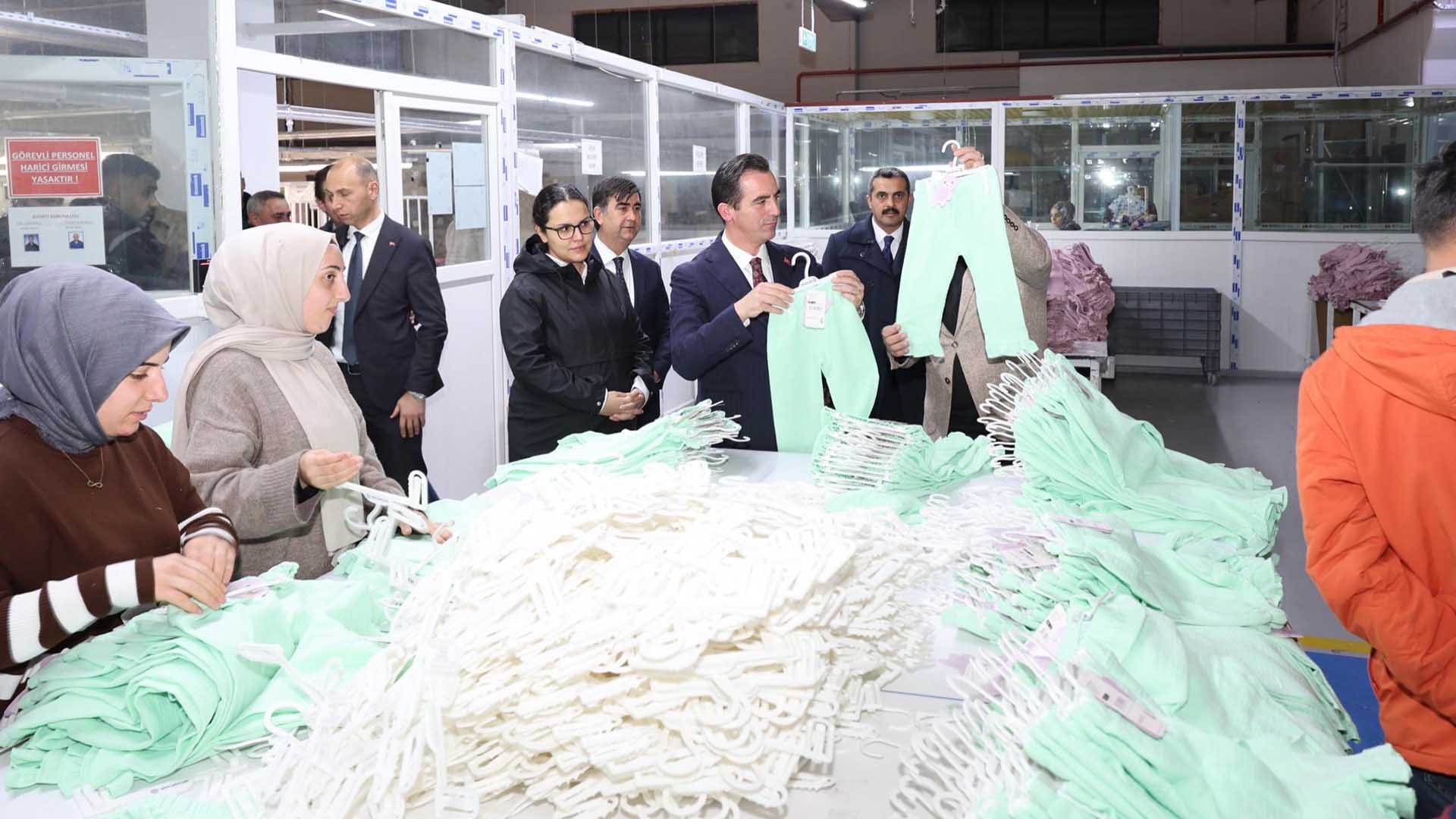 Vali Karakaya, Bitlis Osb’deki Fabrikaları Ziyaret Etti 3