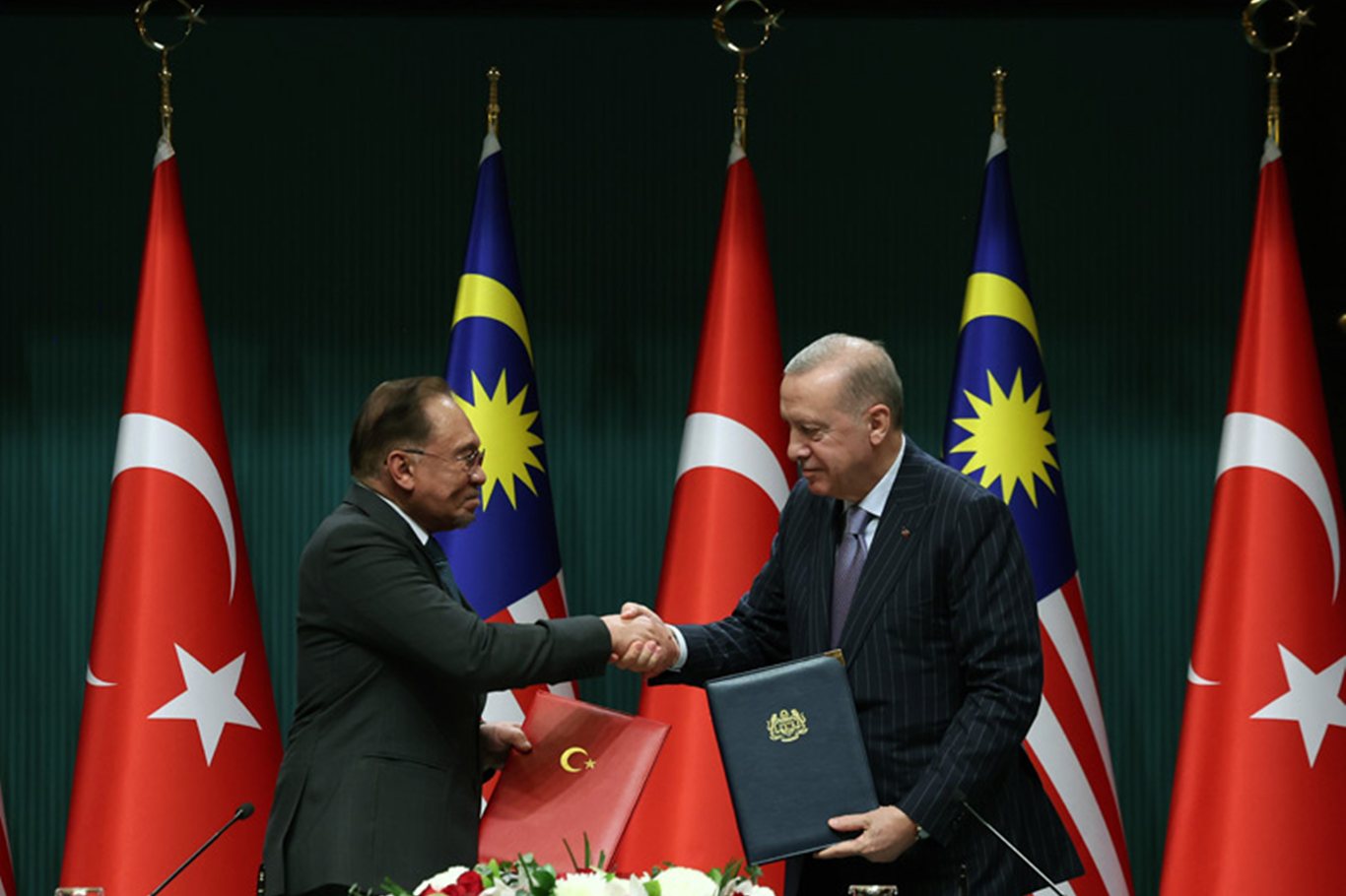 8C86A4B9 5Ae9 4561 90B5 225D1E950093