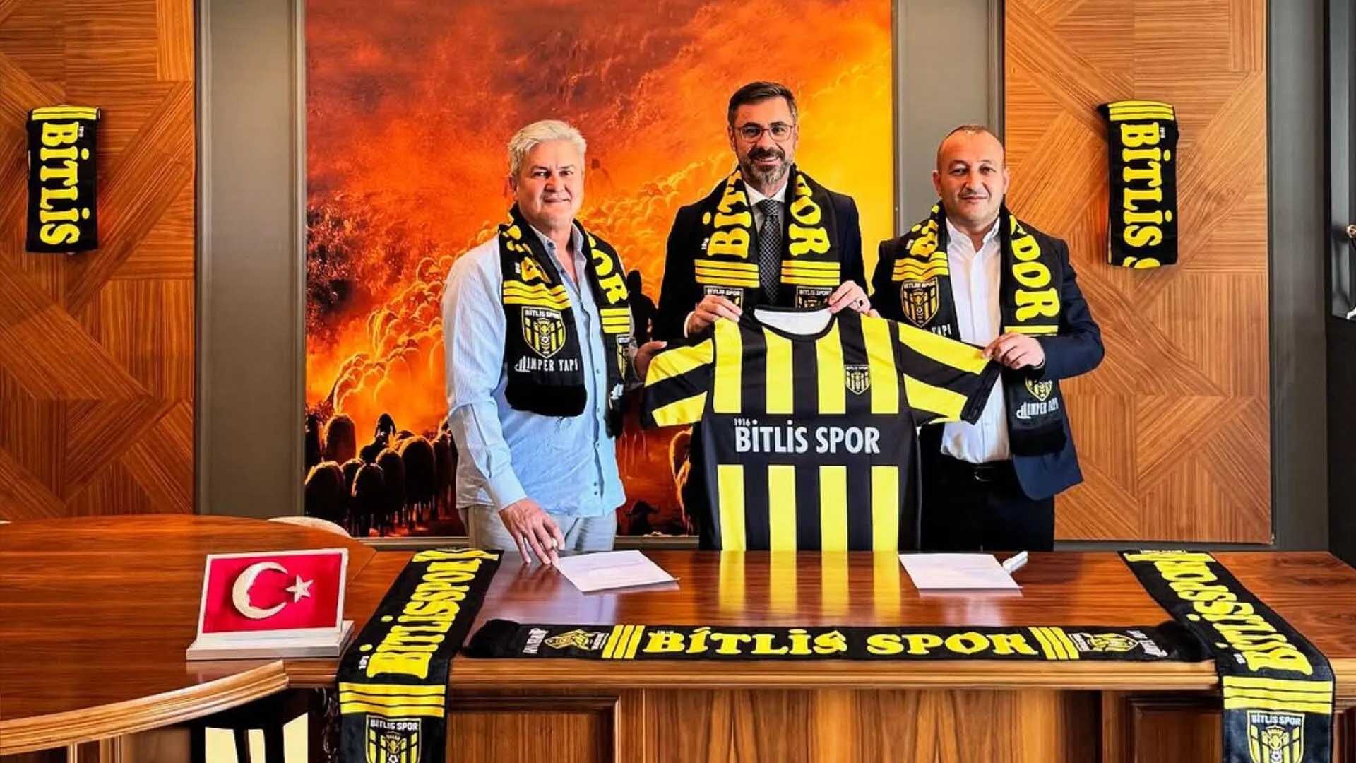 Bitlis Spor, Teknik Direktörü Ufuk Sarı Ile Yollarını Ayırdı 1