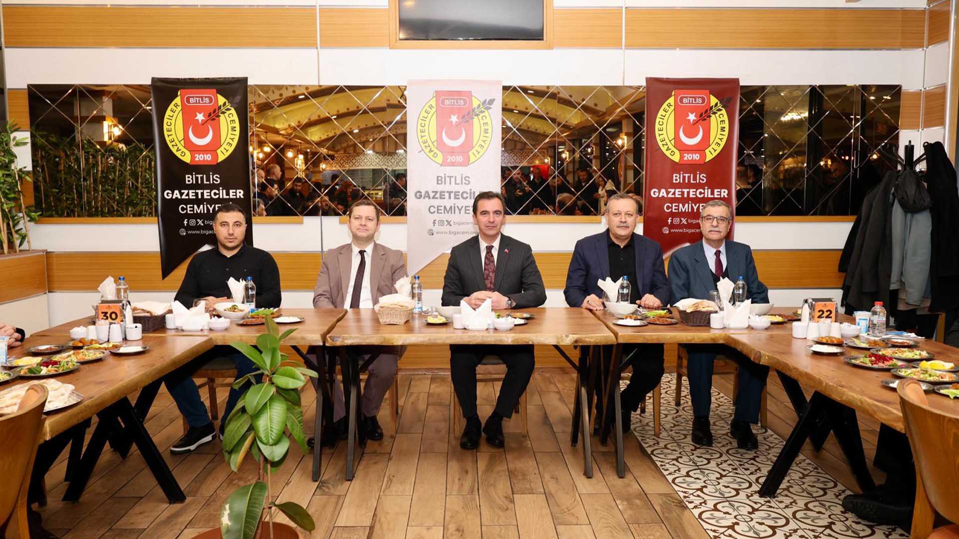 Bitlis’te 10 Ocak Çalışan Gazeteciler Günü Buluşması 3