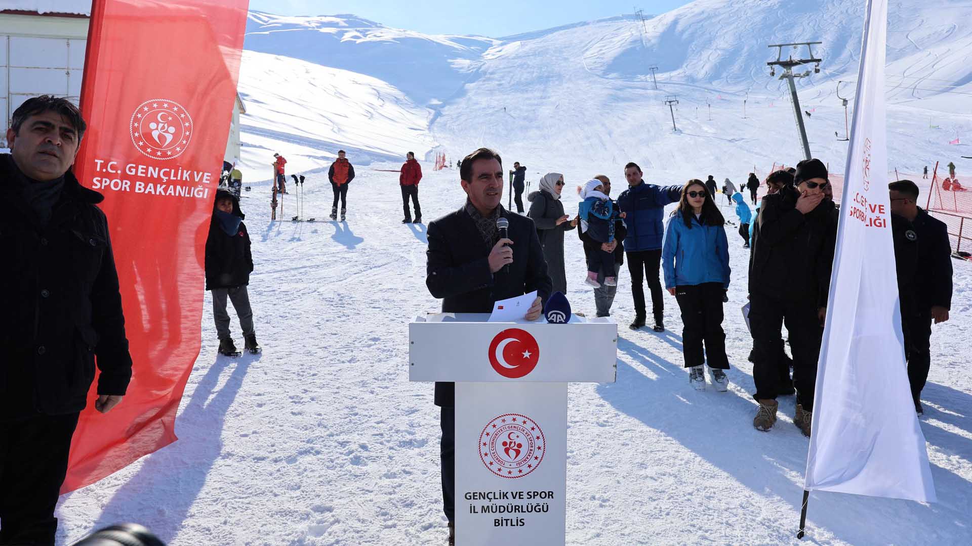 Bitlis’te Alp Disiplini, Snowboard Ve Kayaklı Koşu İl Birinciliği Müsabakaları Tamamlandı 4