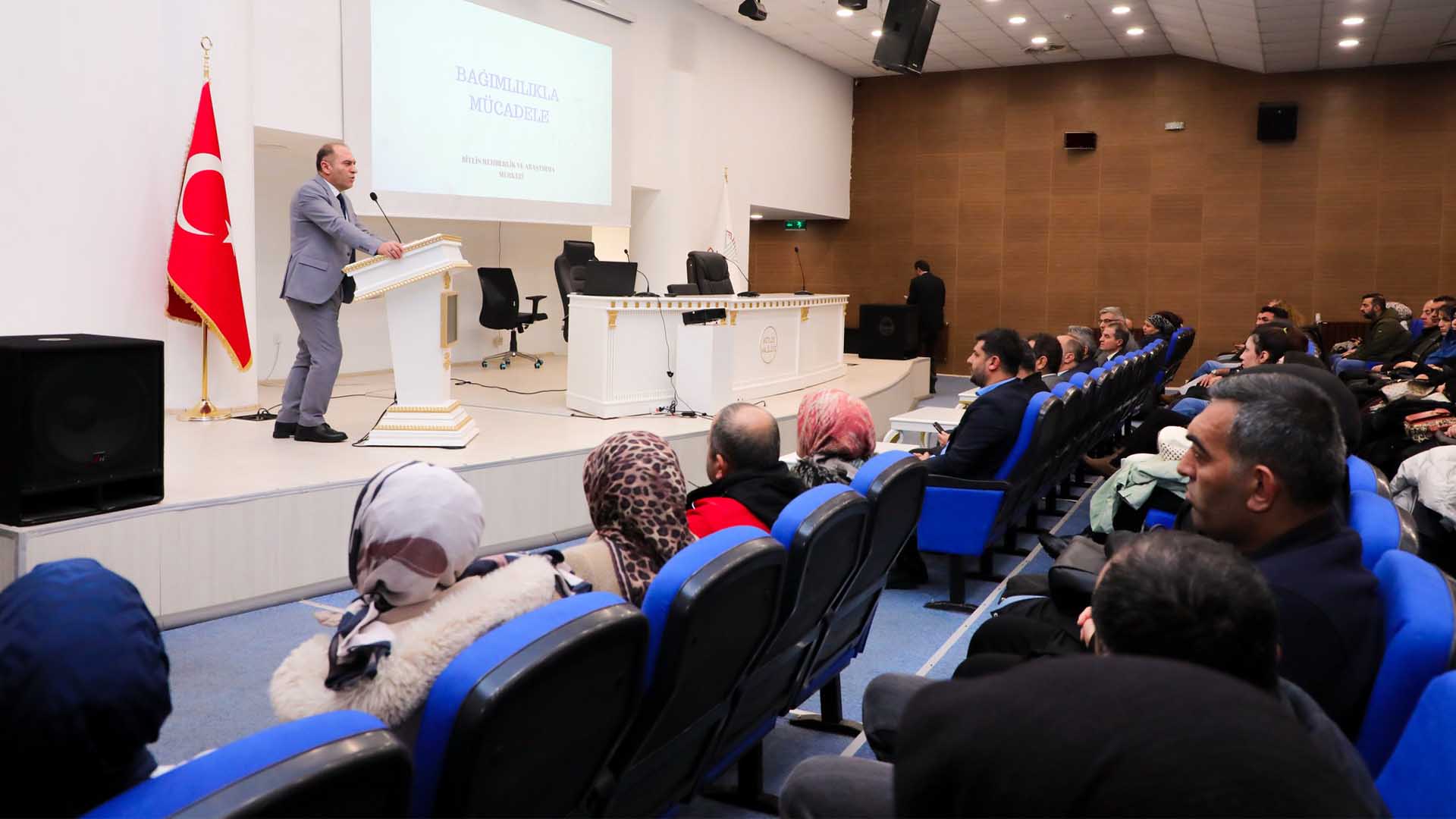 Bitlis’te Bağımlılıkla Mücadelede Eğitim Seferberliği 1