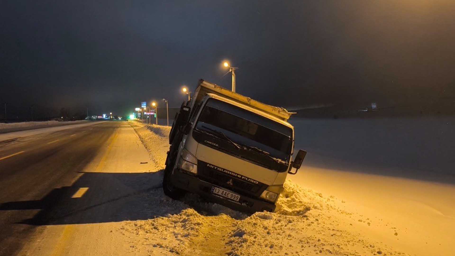 Bitlis'te İki Araç Feci Çarpıştı, 1 Kişi Yaralandı