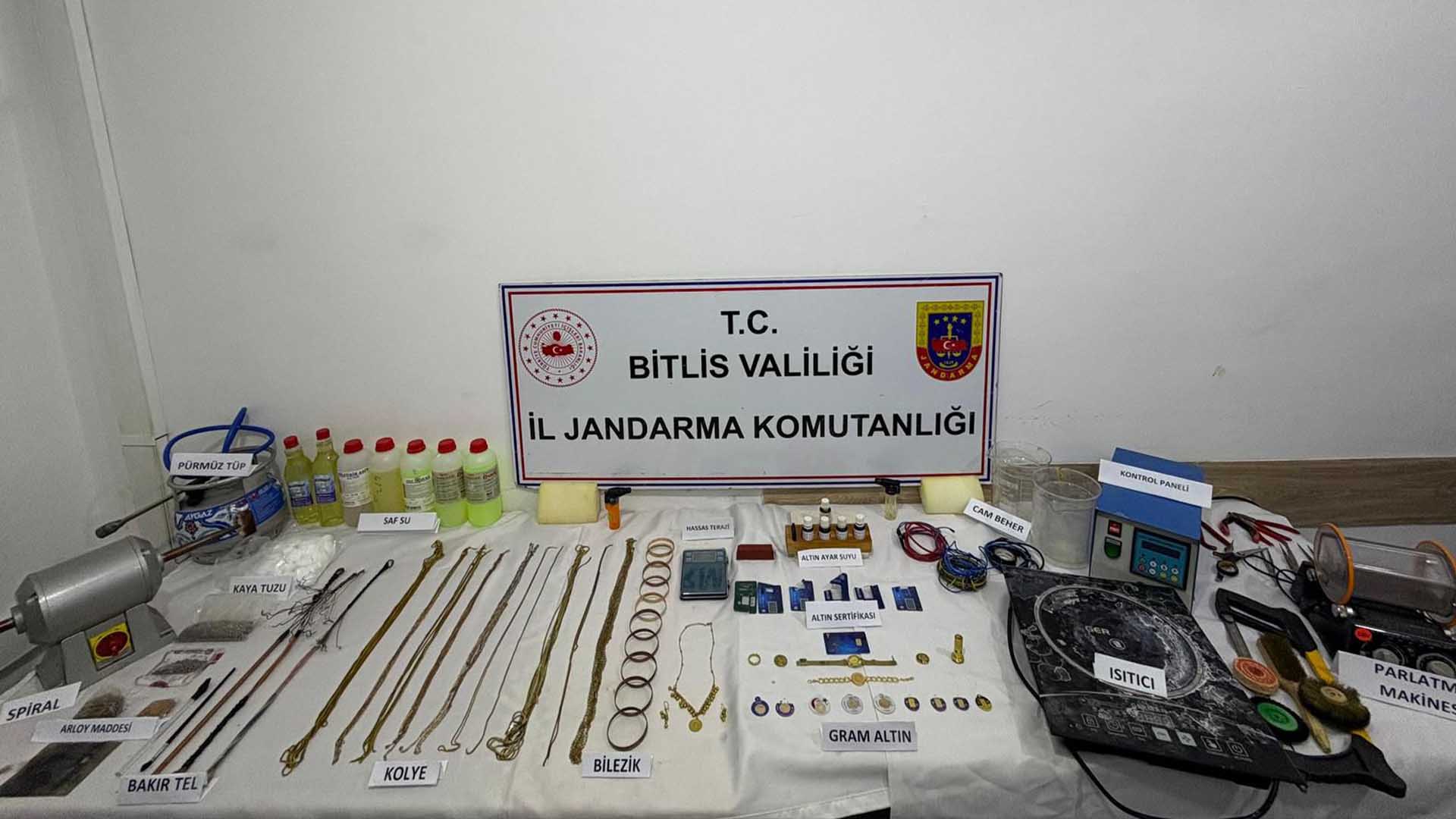 Bitlis’te Sahte Altın Operasyonu, 2 Şüpheli Tutuklandı 1-1