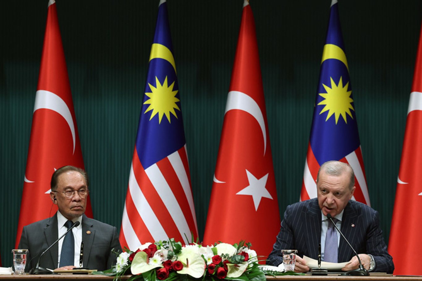 C89F9B07 6A4D 4Ca6 9B05 D2529229A13B