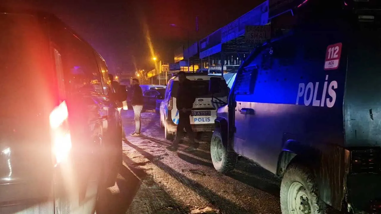 Diyarbakirda 2Nci Sanayi Sitesinde Silahli Saldiri 1 Olu 4