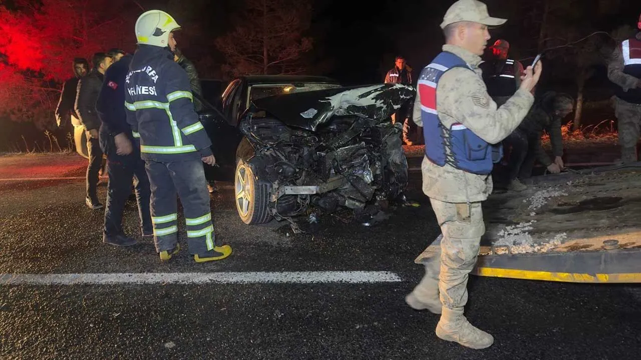 Sanliurfada Iki Arac Carpisti 7 Yarali 1