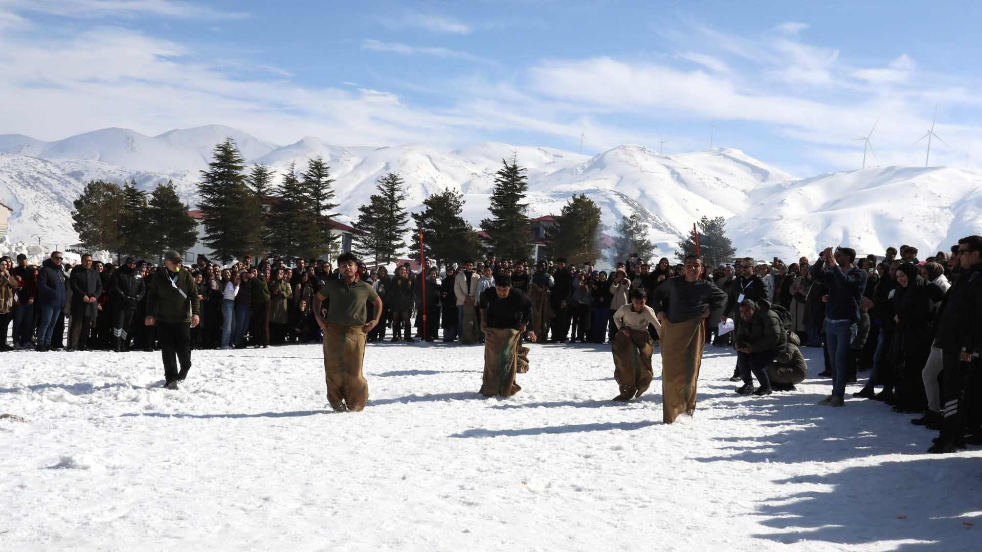 Bitlis Eren Üniversitesi’nde Karfest’26 Coşkusu 10