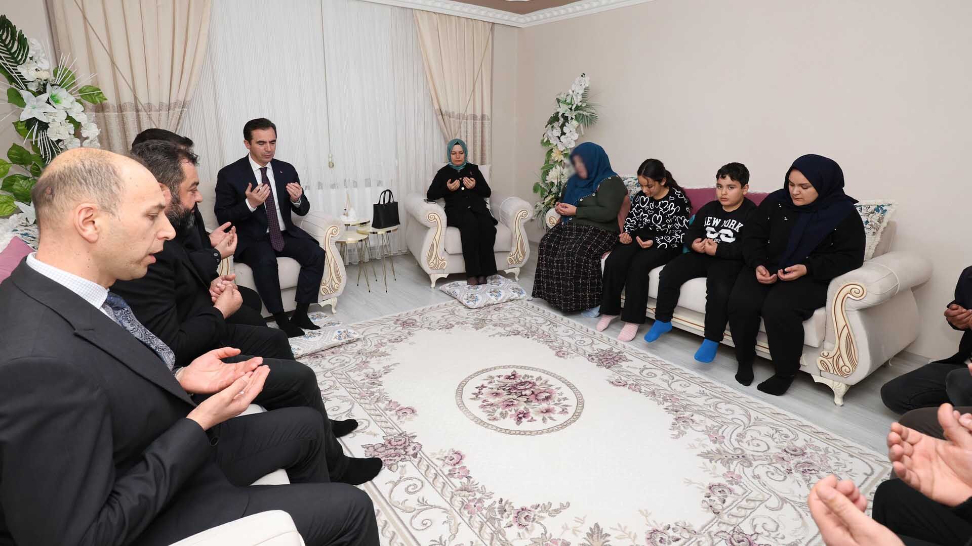 Bitlis Valisi Karakaya’dan Kızılkaya Ailesine Ramazan Ziyareti