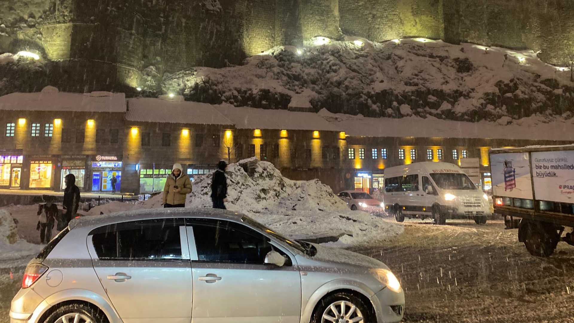 Bitlis’te Kar Yağışı Etkili Olmaya Başladı 5