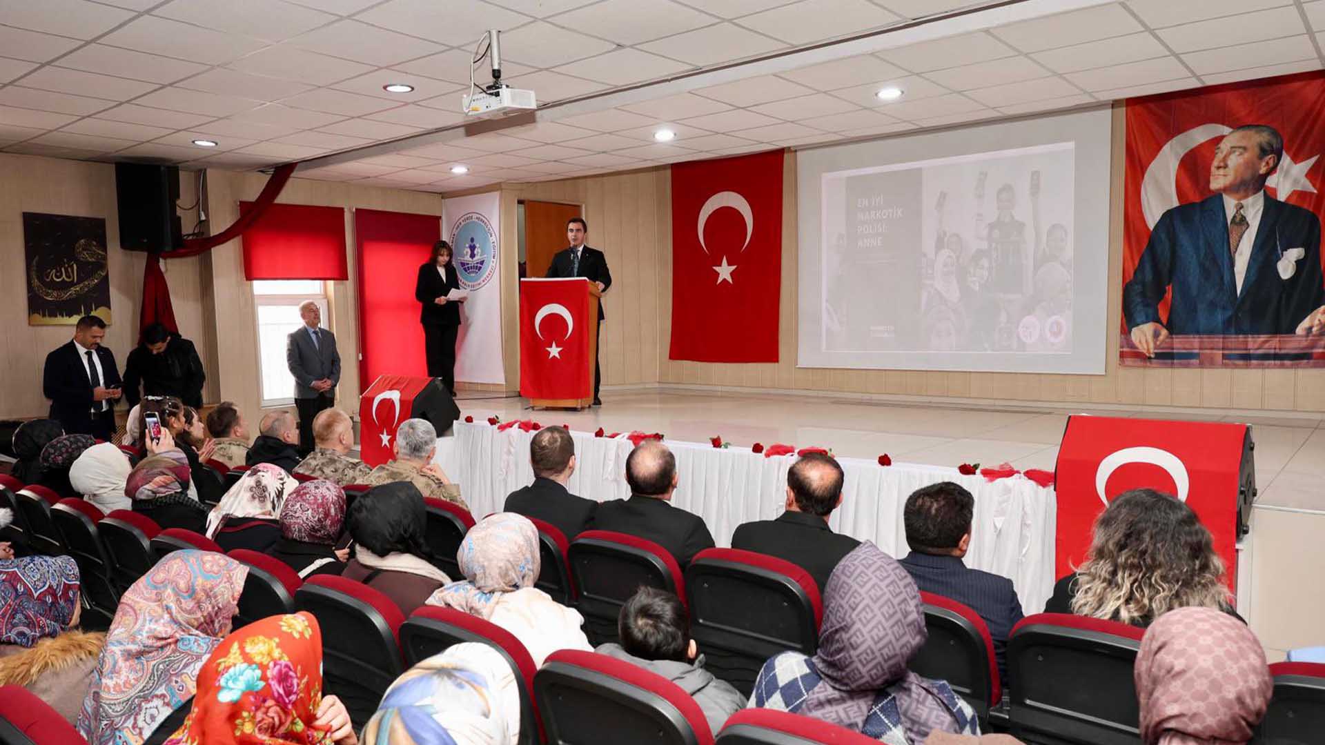 Bitlis’te Uyuşturucu Ve Siber Suçlara Karşı Farkındalık Programı 1