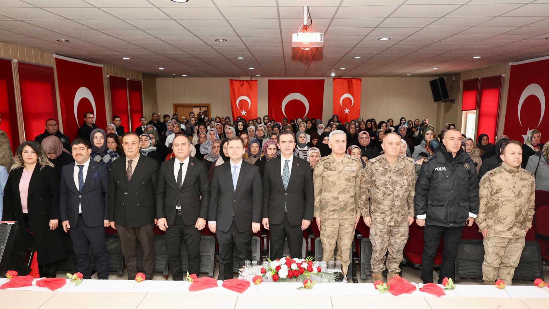 Bitlis’te Uyuşturucu Ve Siber Suçlara Karşı Farkındalık Programı